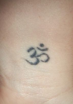 Om Symbol Tattoo Pic Designs